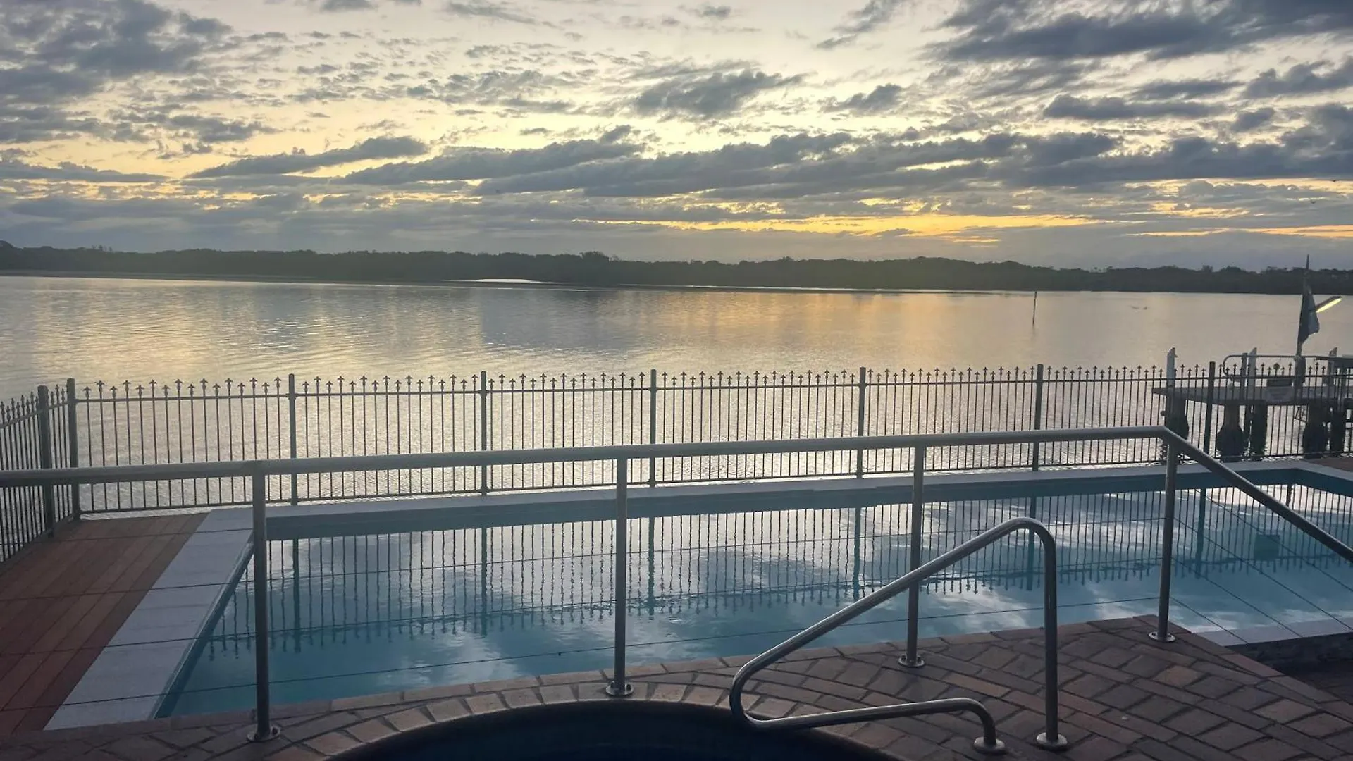 Maroochydore River Front Apartment Australia